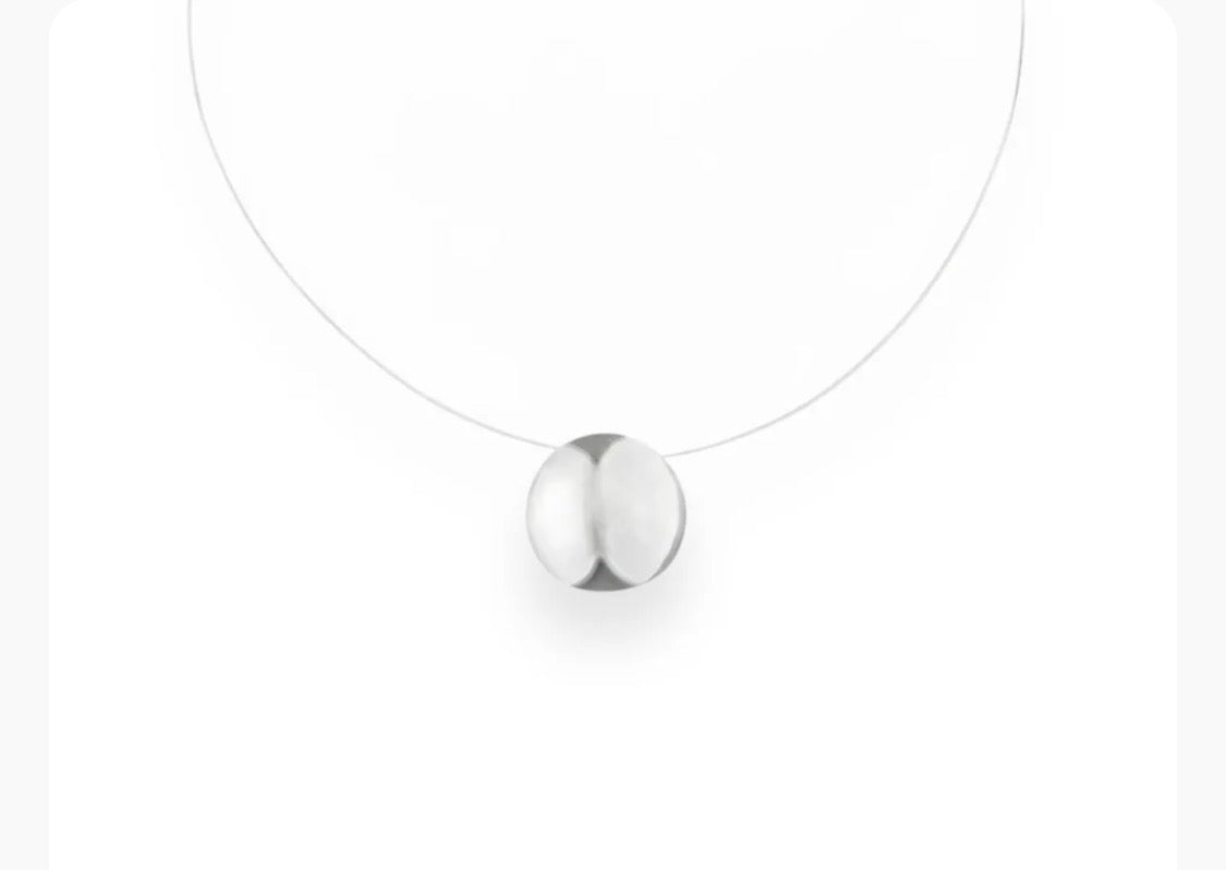 Minimal Circle Necklace